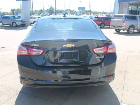 Used 2021 Chevrolet Malibu LT image 6