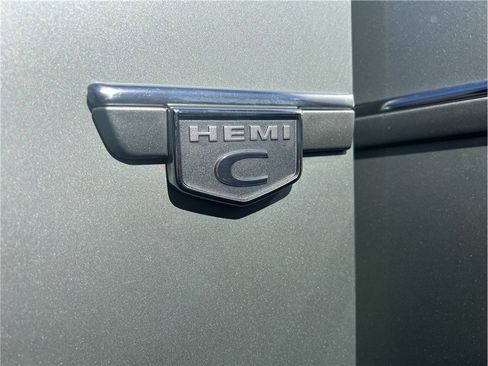 Used 2006 Chrysler 300 C w/ Protection Group II image 18