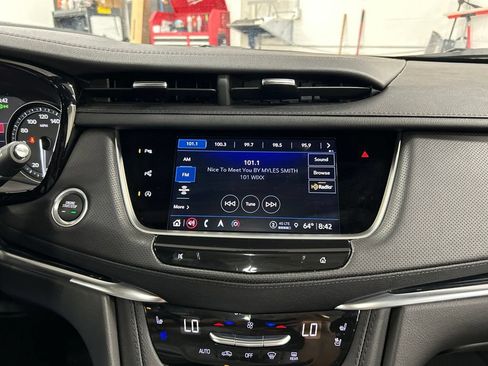 Used 2025 Cadillac XT5 Premium Luxury w/ Technology Package AWD/4WD image 20