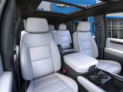 New 2026 Chevrolet Tahoe Premier AWD/4WD image 16