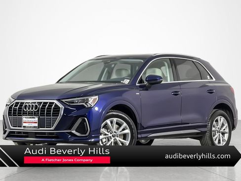 Used 2023 Audi Q3 2.0T Premium Plus w/ Premium Plus Package AWD/4WD image 1
