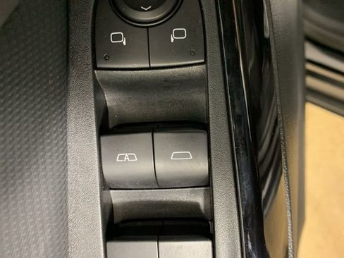 Used 2025 Chevrolet Equinox LT image 17