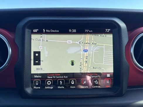 Used 2018 Jeep Wrangler Rubicon AWD/4WD image 17