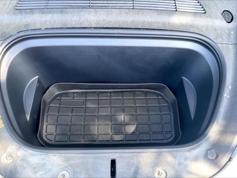 Used 2022 Tesla Model Y Performance AWD/4WD image 12