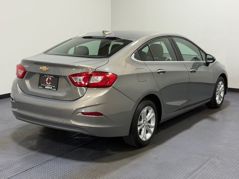 Used 2019 Chevrolet Cruze LT FWD image 5