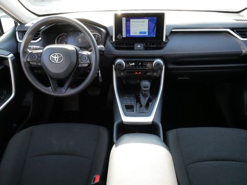 Certified 2025 Toyota RAV4 LE AWD/4WD image 10