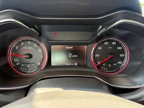 Used 2022 Chevrolet TrailBlazer RS w/ Sun and Liftgate Package AWD/4WD image 22