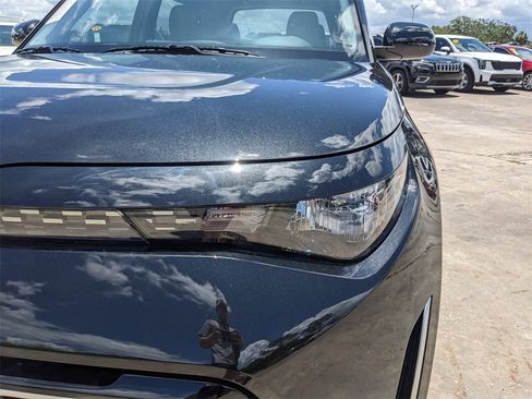 New 2025 Kia Soul EX image 10