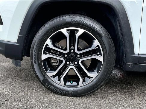 Used 2023 Jeep Compass Limited AWD/4WD image 9