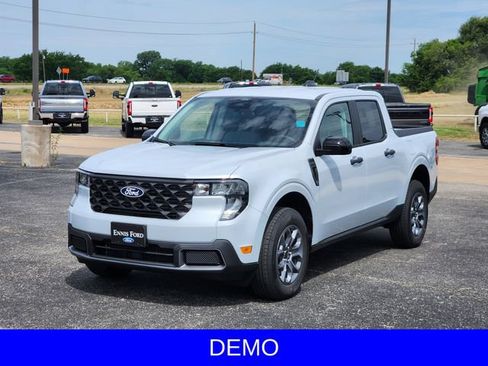 New 2026 Ford Maverick XLT w/ XLT Luxury Package FWD image 3