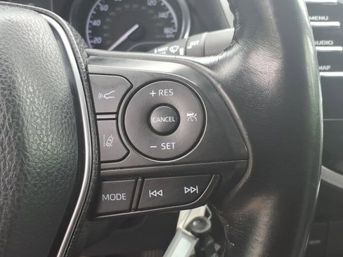 Used 2020 Toyota Camry SE image 15