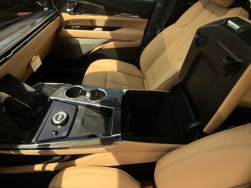 New 2025 Cadillac Escalade IQ Luxury 2 image 12