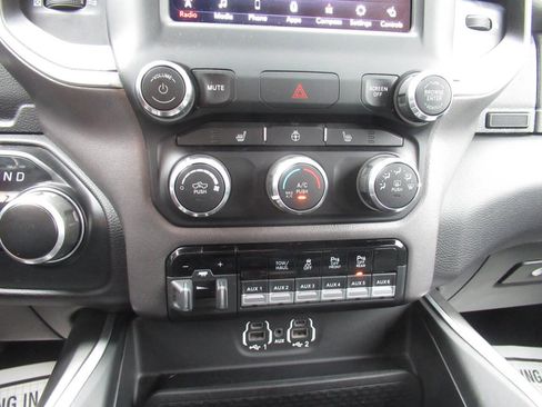 Used 2021 RAM 2500 Big Horn w/ Night Edition AWD/4WD image 27