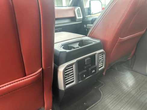 Used 2018 Ford F150 Platinum w/ Max Trailer Tow Package AWD/4WD image 31