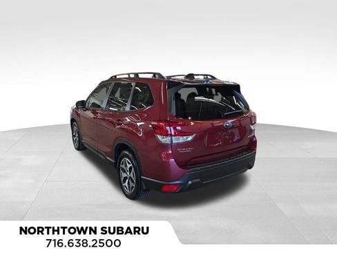 Certified 2024 Subaru Forester Premium AWD/4WD image 11