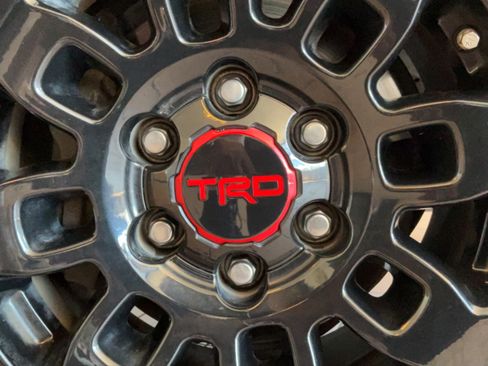 Used 2019 Toyota Tacoma SR5 AWD/4WD image 42