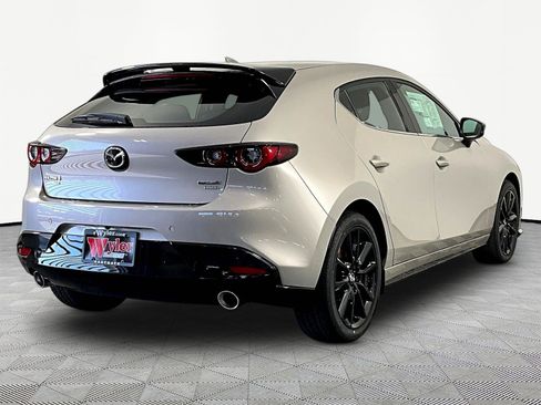 New 2026 MAZDA MAZDA3 Hatchback w/Premium Plus Pkg AWD/4WD image 7