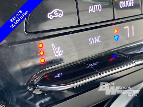 Used 2023 Buick Envision Essence image 28