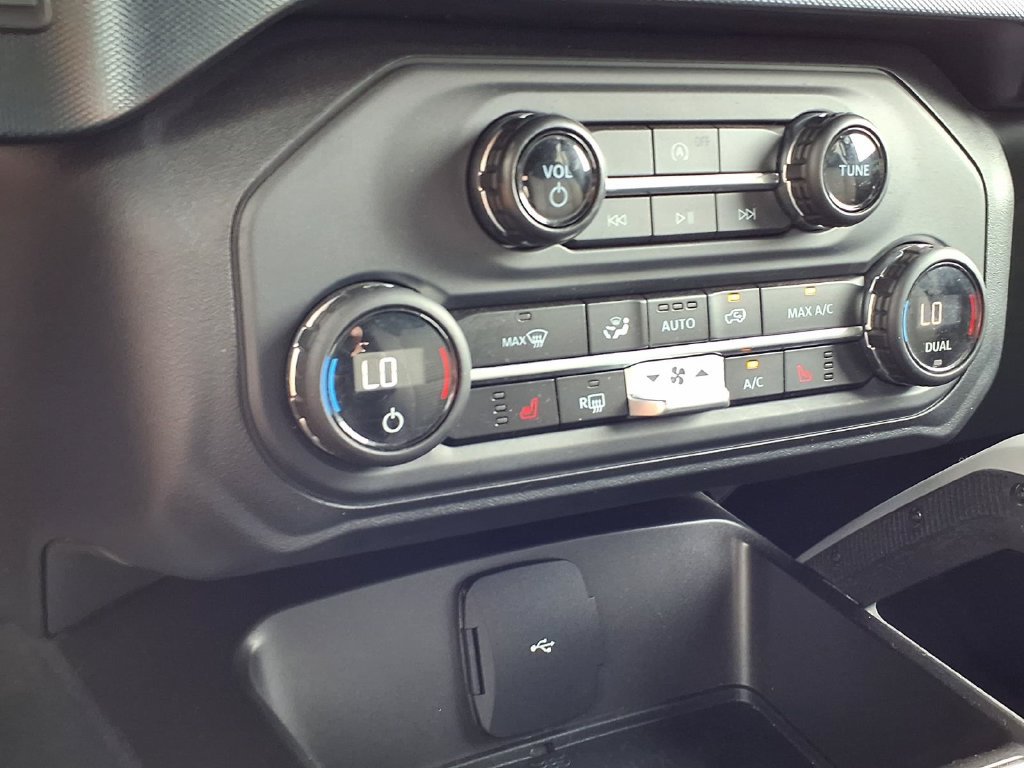 Certified 2023 Ford Bronco Outer Banks w/ Sasquatch Package AWD/4WD image 22