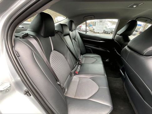 Used 2023 Toyota Camry SE FWD image 19