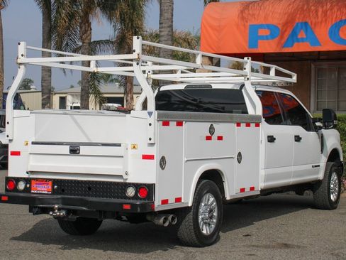 Used 2018 Ford F350 XLT image 10