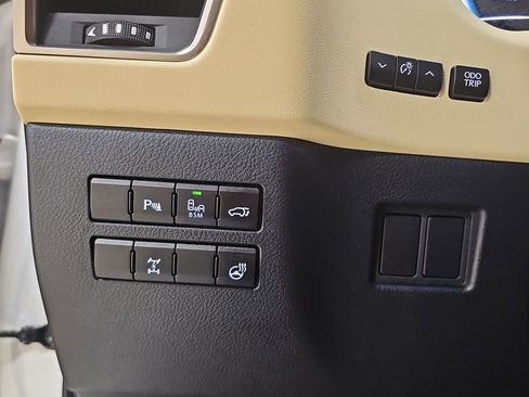 Used 2016 Lexus NX 200t AWD w/ Premium Package image 32