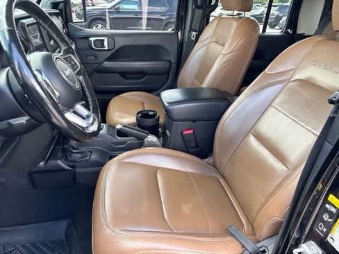 Used 2020 Jeep Gladiator Overland AWD/4WD image 11