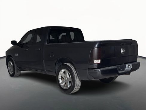 Used 2017 RAM 1500 Express image 7