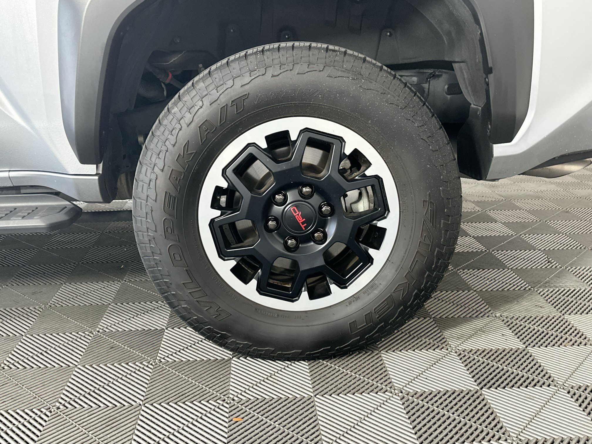 Certified 2025 Toyota 4Runner TRD Off-Road Premium AWD/4WD image 11