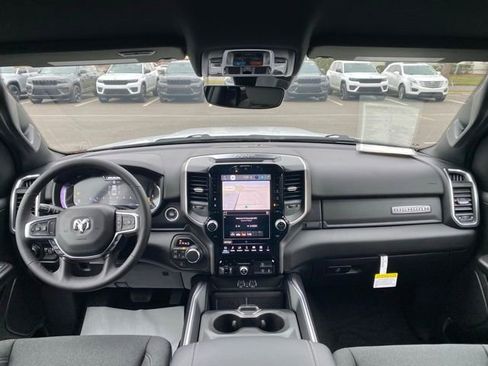 New 2026 RAM 1500 4x4 Crew Cab image 22