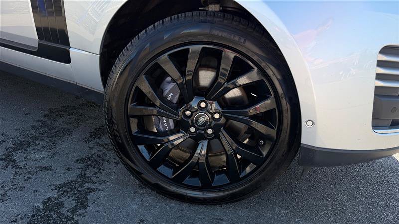 Used 2019 Land Rover Range Rover HSE AWD/4WD image 15