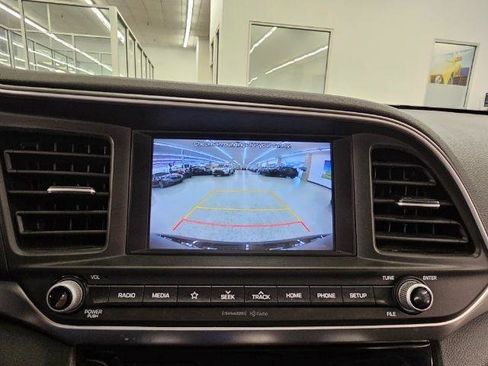 Used 2019 Hyundai Elantra SEL w/ Cargo Package FWD image 16
