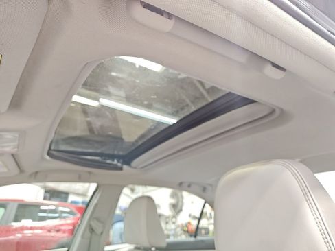 Used 2017 Toyota Camry XLE image 33