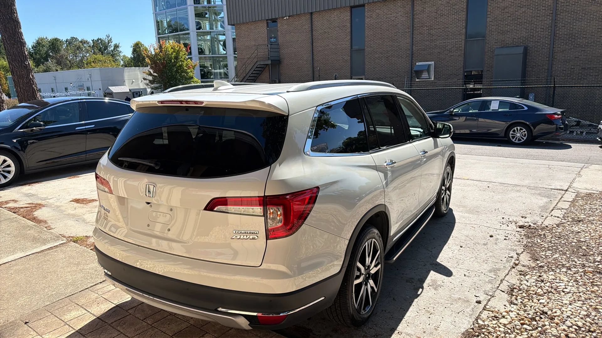 Used 2019 Honda Pilot Touring image 9