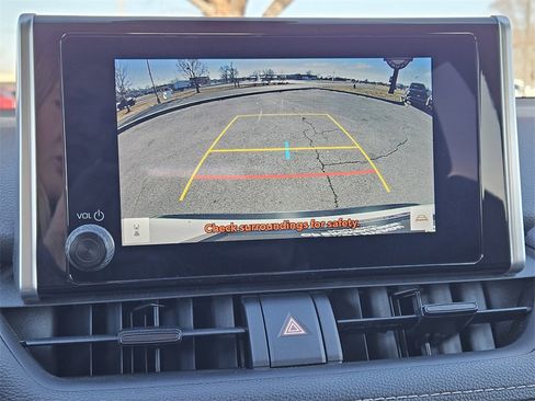 Used 2024 Toyota RAV4 XLE image 16