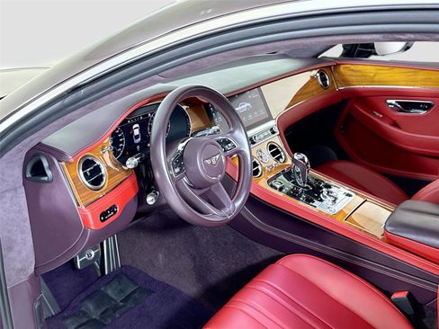 Used 2021 Bentley Continental GT image 15
