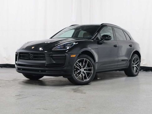 Certified 2026 Porsche Macan AWD/4WD image 1