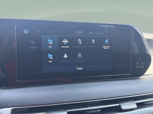 Used 2025 Hyundai Palisade SEL FWD image 14