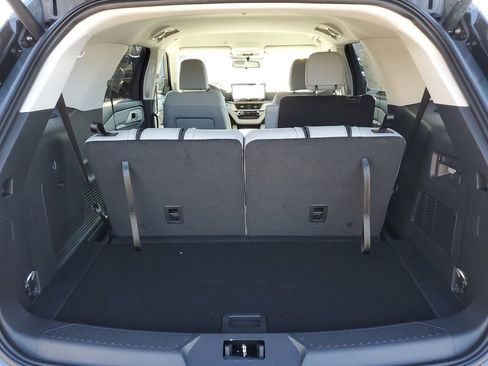 New 2026 Ford Explorer Active w/ Active Comfort Package image 34