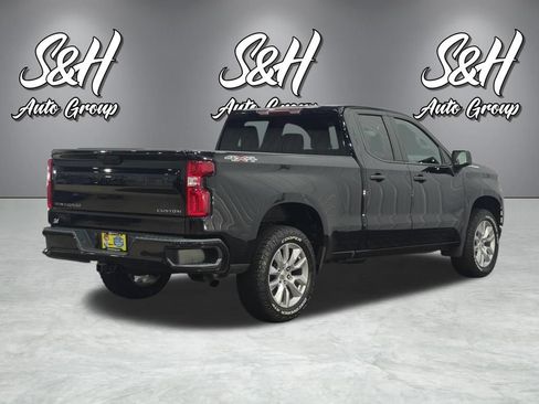 Used 2021 Chevrolet Silverado 1500 Custom AWD/4WD image 18
