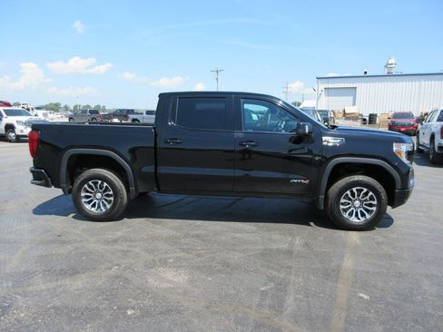Used 2021 GMC Sierra 1500 AT4 w/ AT4 Preferred Package AWD/4WD image 4