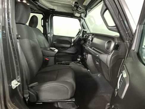 Used 2023 Jeep Wrangler Unlimited w/ Cold Weather Group AWD/4WD image 28