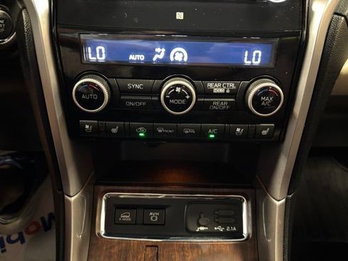 Used 2019 Subaru Ascent Touring AWD/4WD image 22
