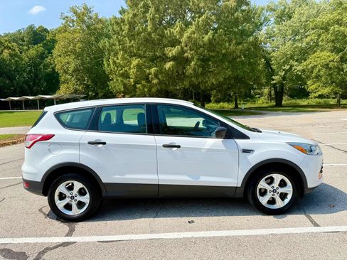 Used 2014 Ford Escape S FWD image 4