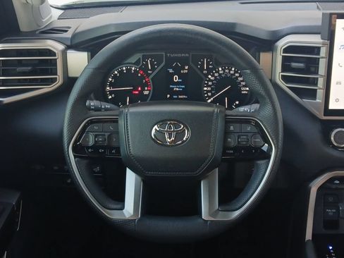 Used 2023 Toyota Tundra Limited AWD/4WD image 21