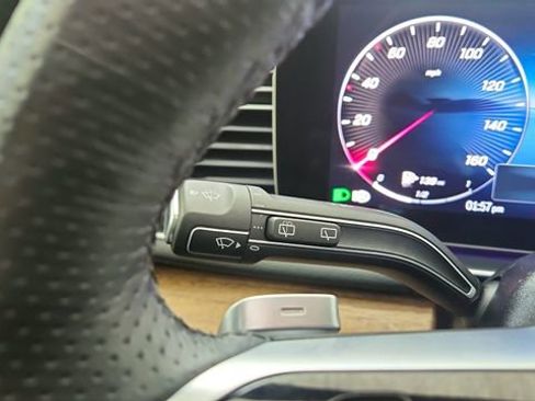 Used 2025 Mercedes-Benz GLS 450 4MATIC image 49