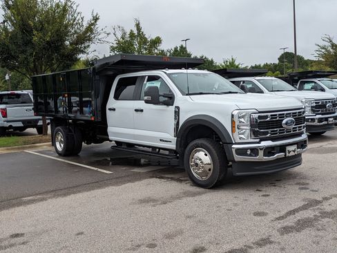 New 2025 Ford F550 4x4 Crew Cab Super Duty w/ XL Chrome Package image 2