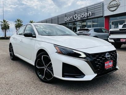 New 2025 Nissan Altima 2.5 SR