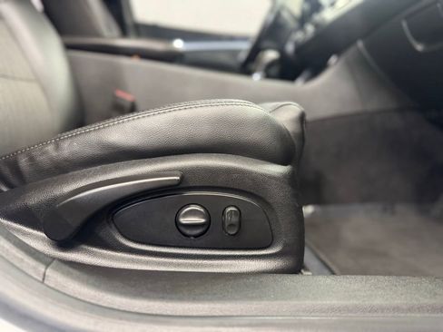 Used 2019 Chevrolet Impala LT FWD image 18