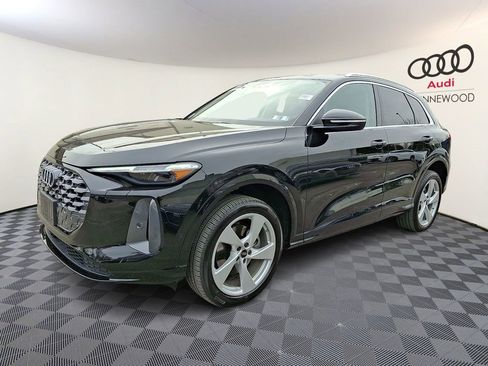 Certified 2025 Audi Q5 Premium Plus w/ Premium Plus image 3